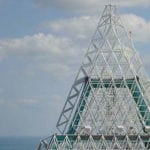 trusses on top of building in pyramid shape